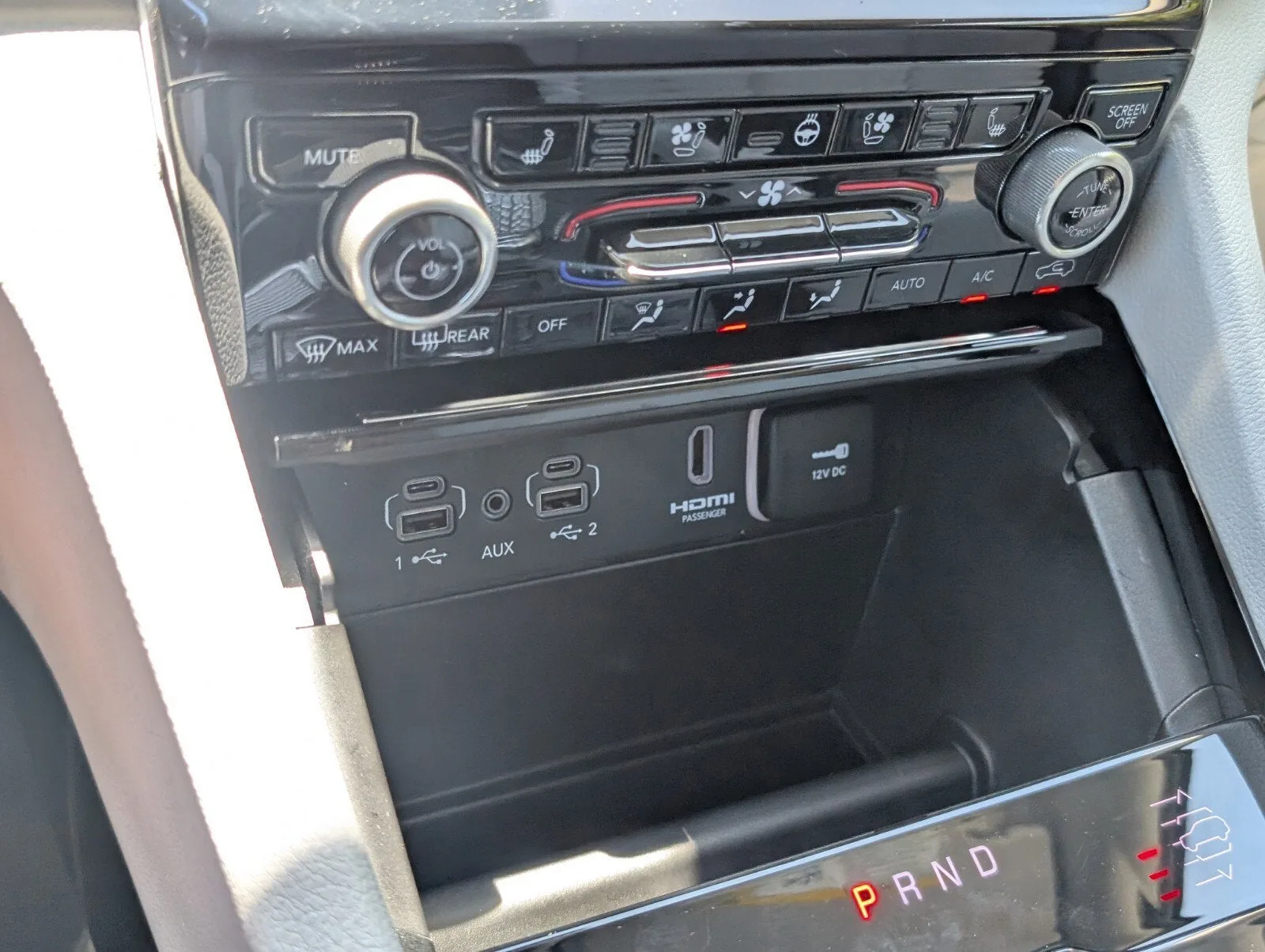 2022 Jeep Grand Cherokee 4xe Overland photo 28