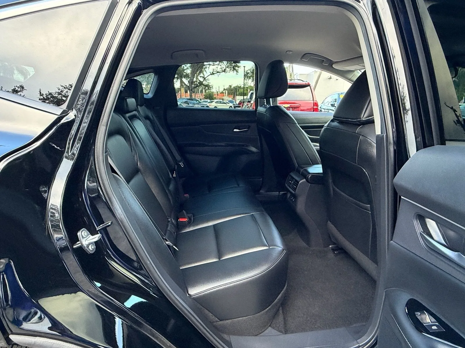 2025 Nissan Murano SV photo 17