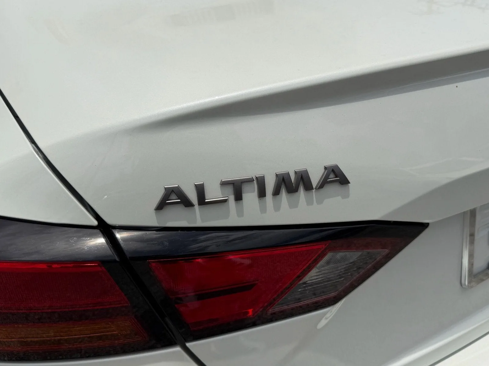 2024 Nissan Altima SR photo 15