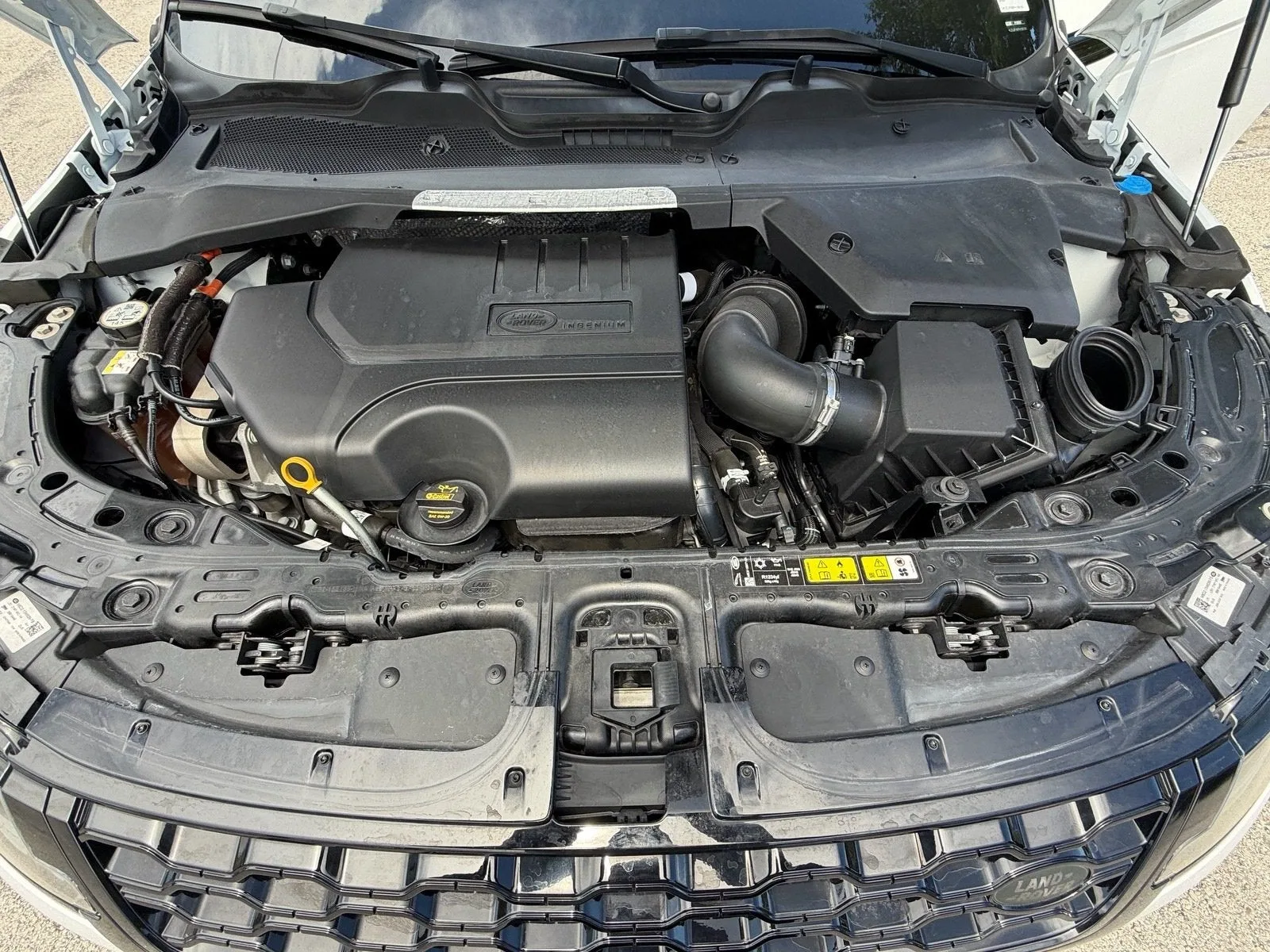 2023 Land Rover Range Rover Evoque R-Dynamic SE photo 21