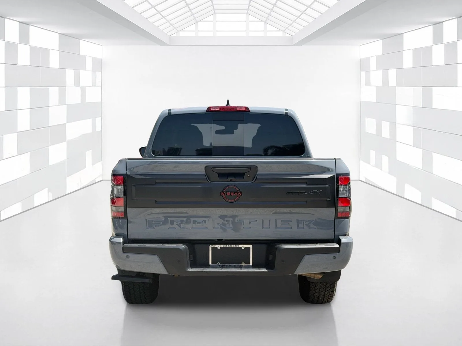 2025 Nissan Frontier Crew Cab PRO-4X® photo 5