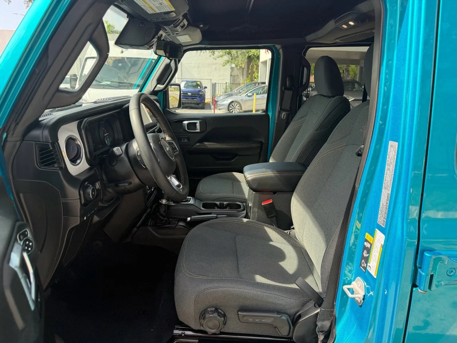 2024 Jeep Wrangler 4xe Sahara photo 10