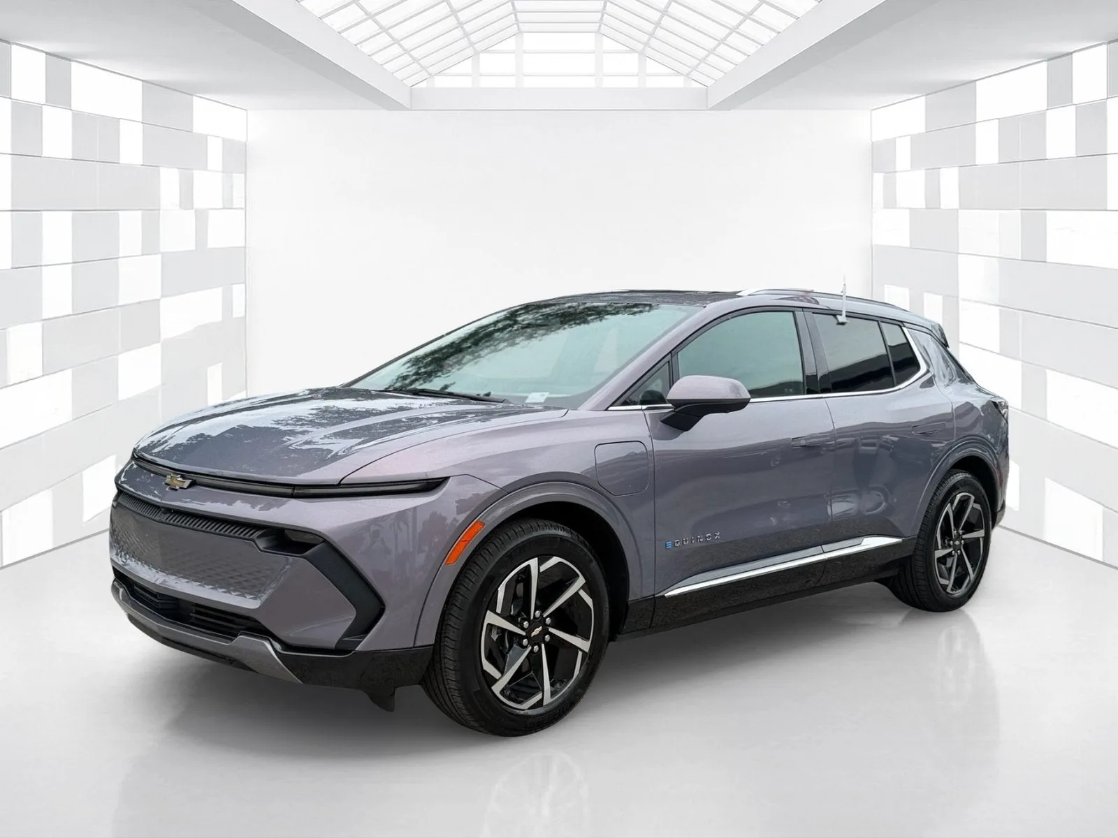 2025 Chevrolet Equinox EV LT photo 3