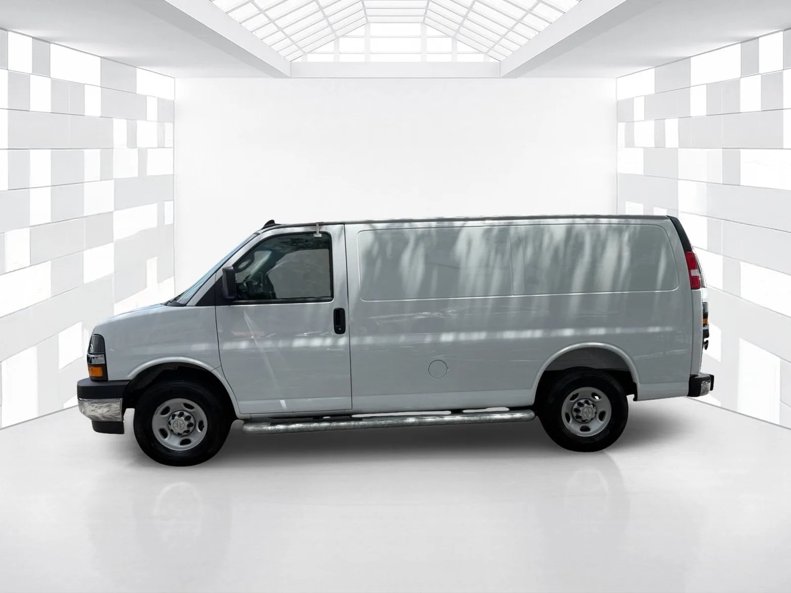 2025 Chevrolet Express Cargo Van Work Van photo 4