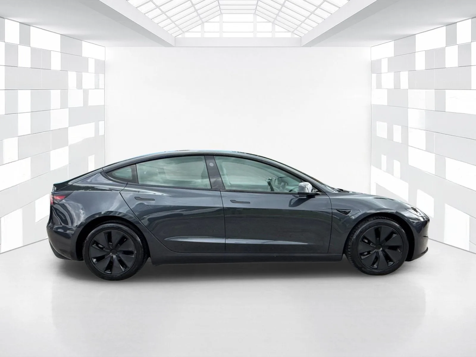 2025 Tesla Model 3 Long Range photo 8