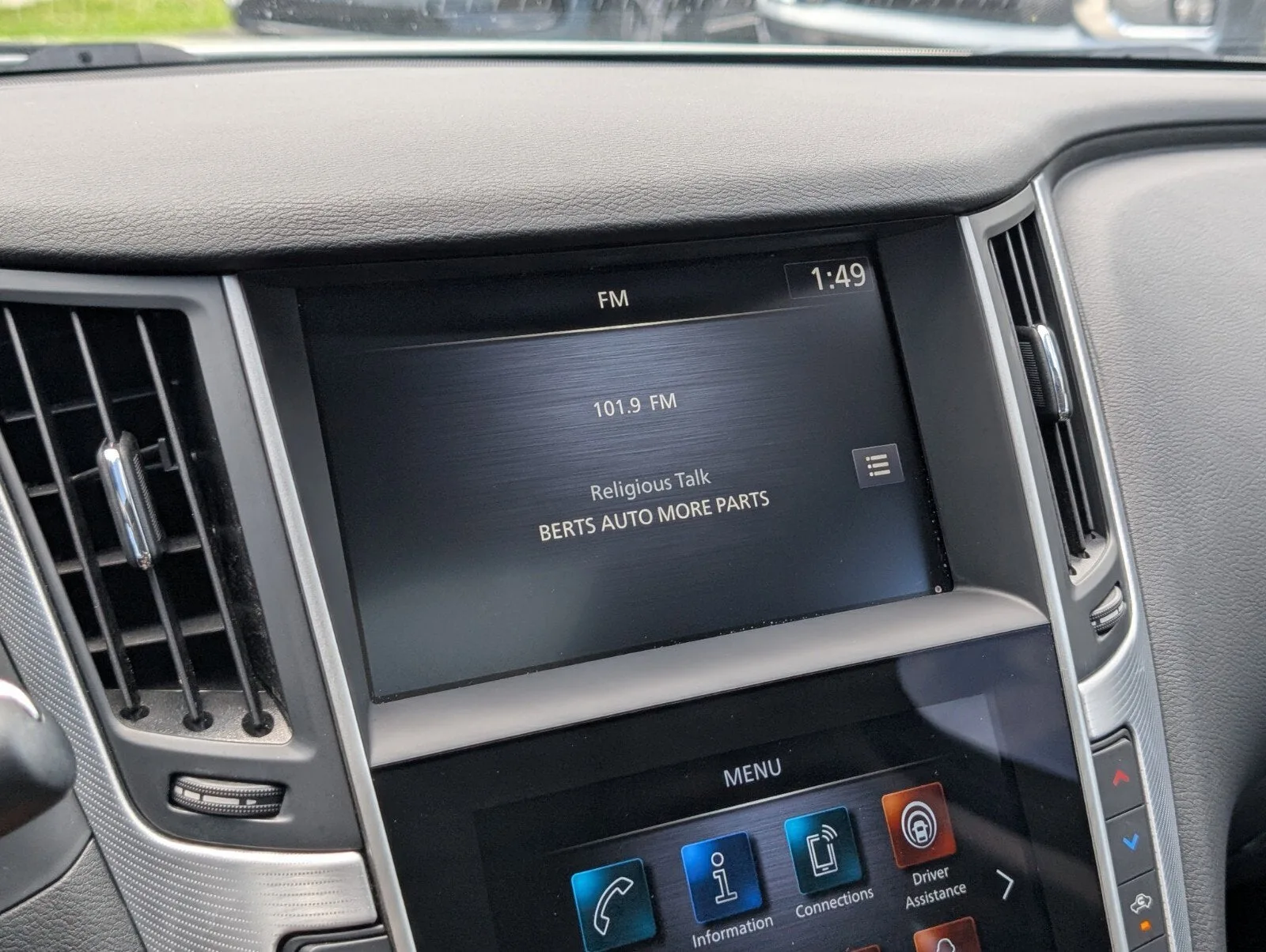 2023 INFINITI Q50 LUXE photo 16