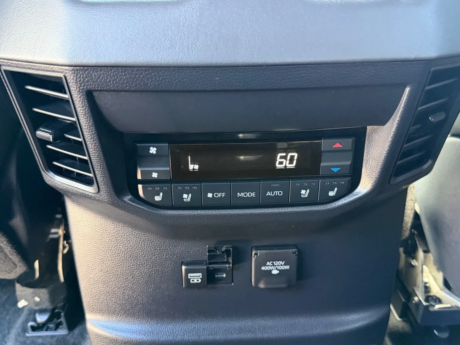 2025 Toyota Sequoia Platinum photo 15