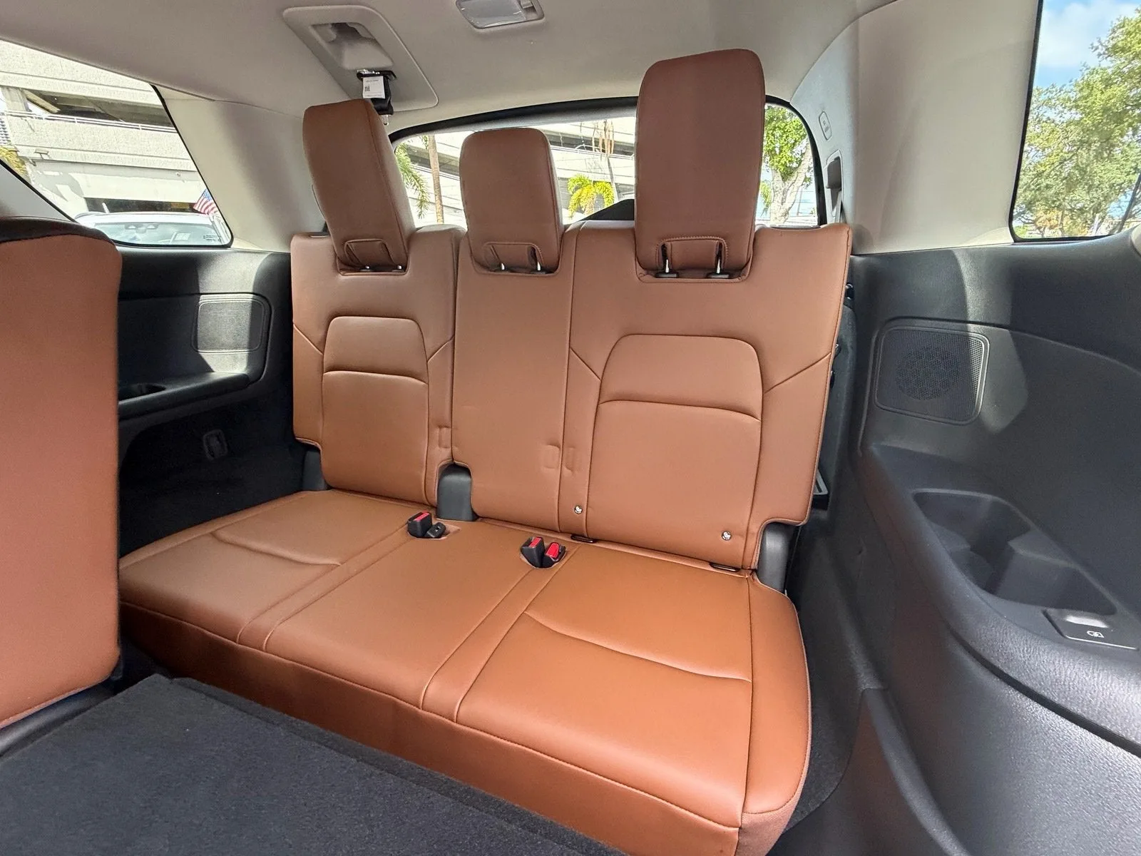 2025 Nissan Pathfinder Platinum photo 15
