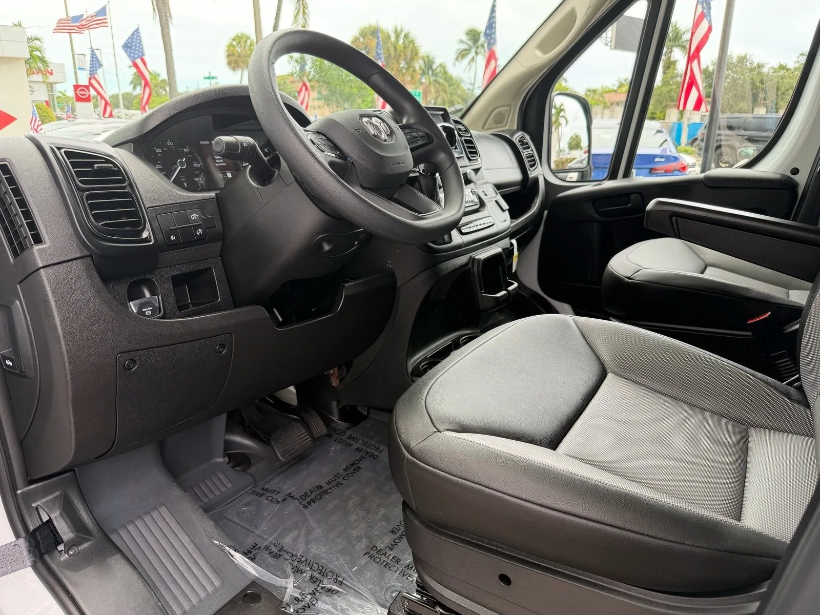 2026 RAM ProMaster Cargo Van Tradesman photo 11