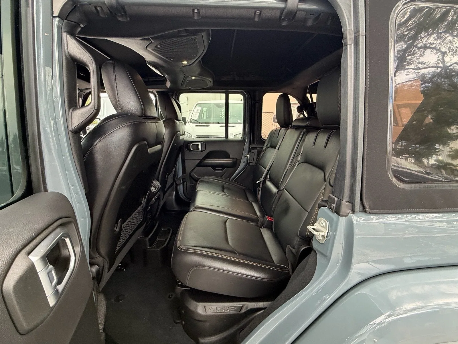 2024 Jeep Wrangler 4xe Sahara photo 11