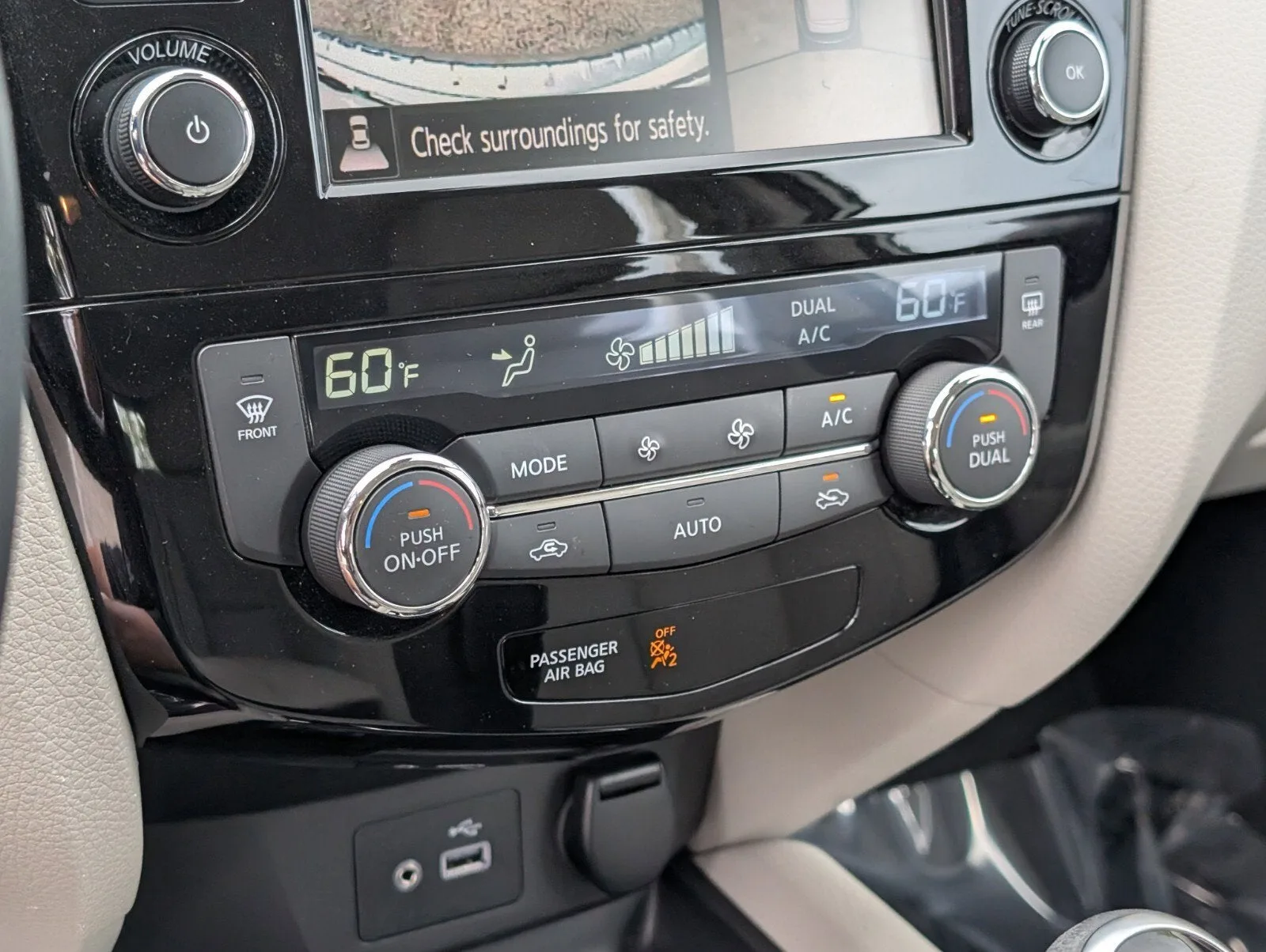 2022 Nissan Rogue Sport SL photo 25