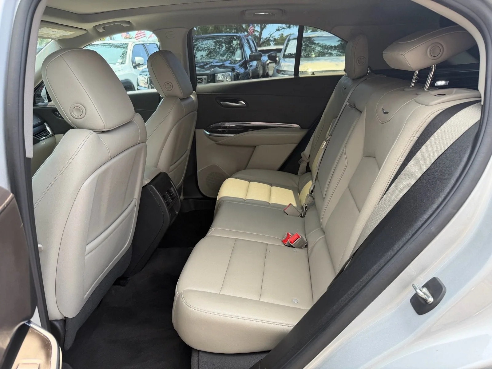 2020 Cadillac XT4 FWD Luxury photo 15