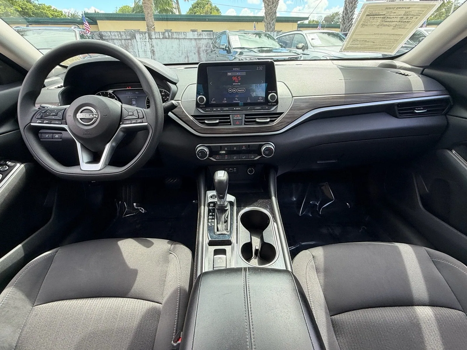 2023 Nissan Altima SV photo 13