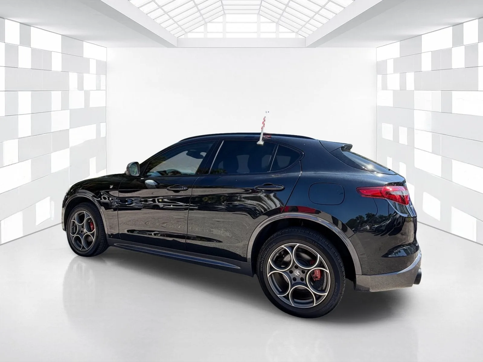 2022 Alfa Romeo Stelvio Ti photo 5