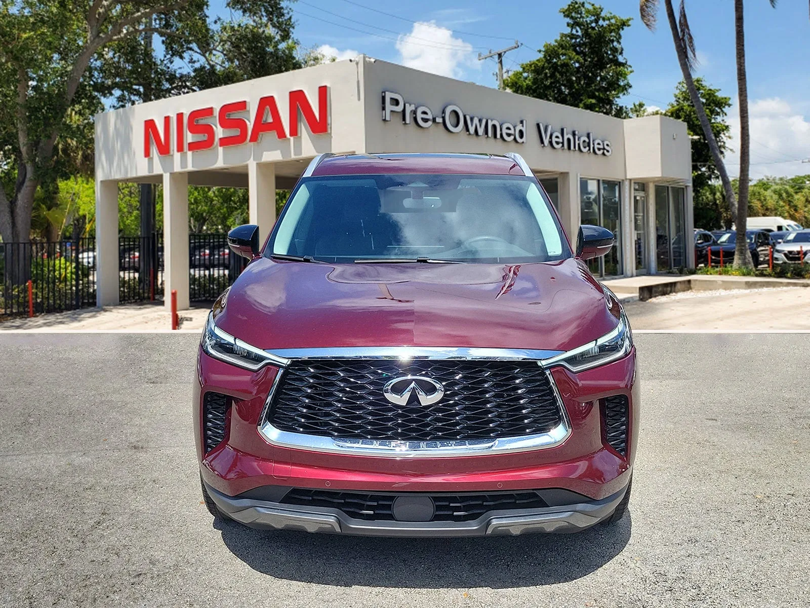 2022 INFINITI QX60 LUXE photo 2