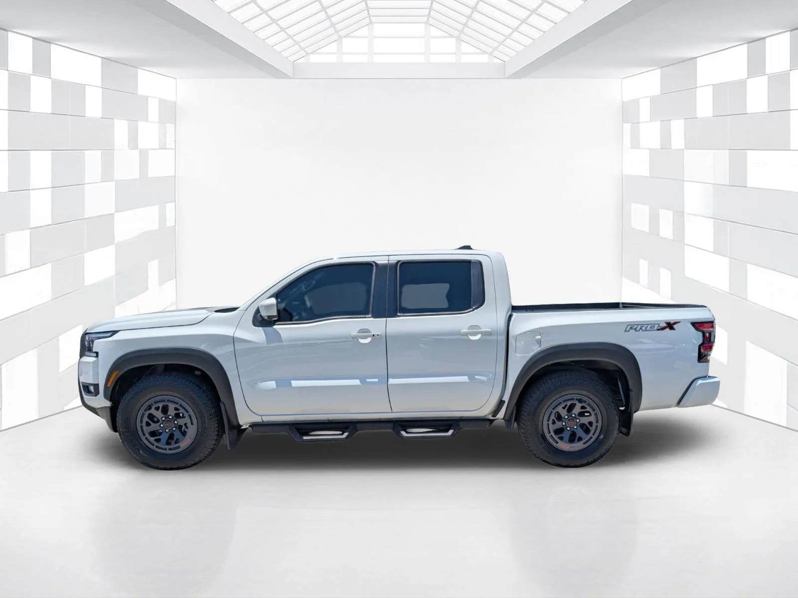 2026 Nissan Frontier PRO-X photo 4
