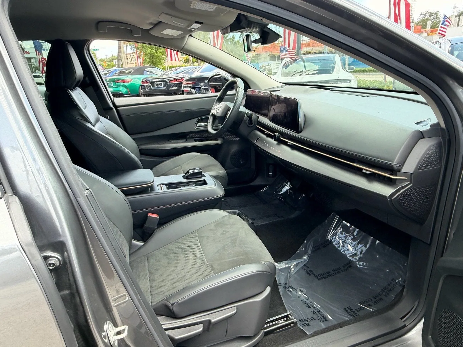 2024 Nissan ARIYA ENGAGE photo 16
