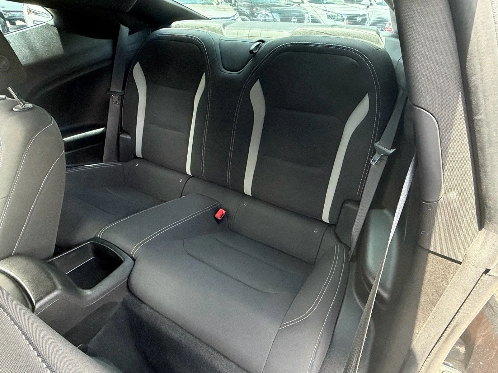 2018 Chevrolet Camaro 1LT photo 11