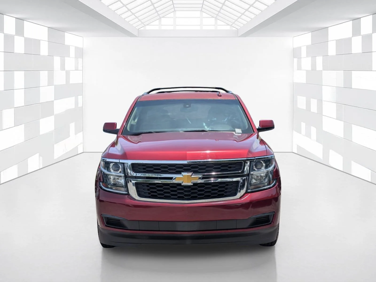 2017 Chevrolet Tahoe LS photo 2
