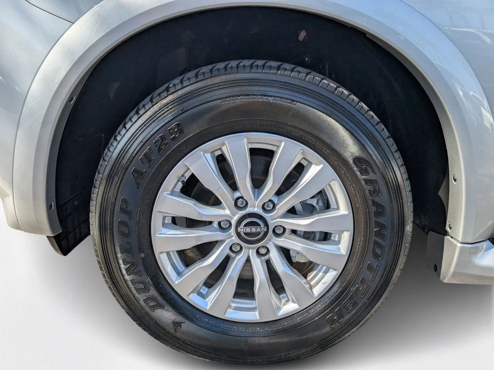 2024 Nissan Armada SV photo 8