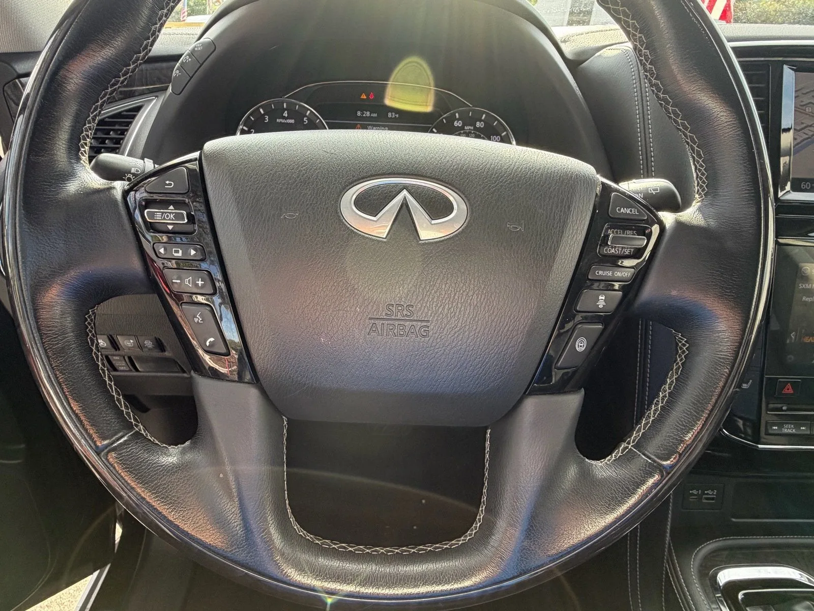 2021 INFINITI QX80 LUXE photo 23