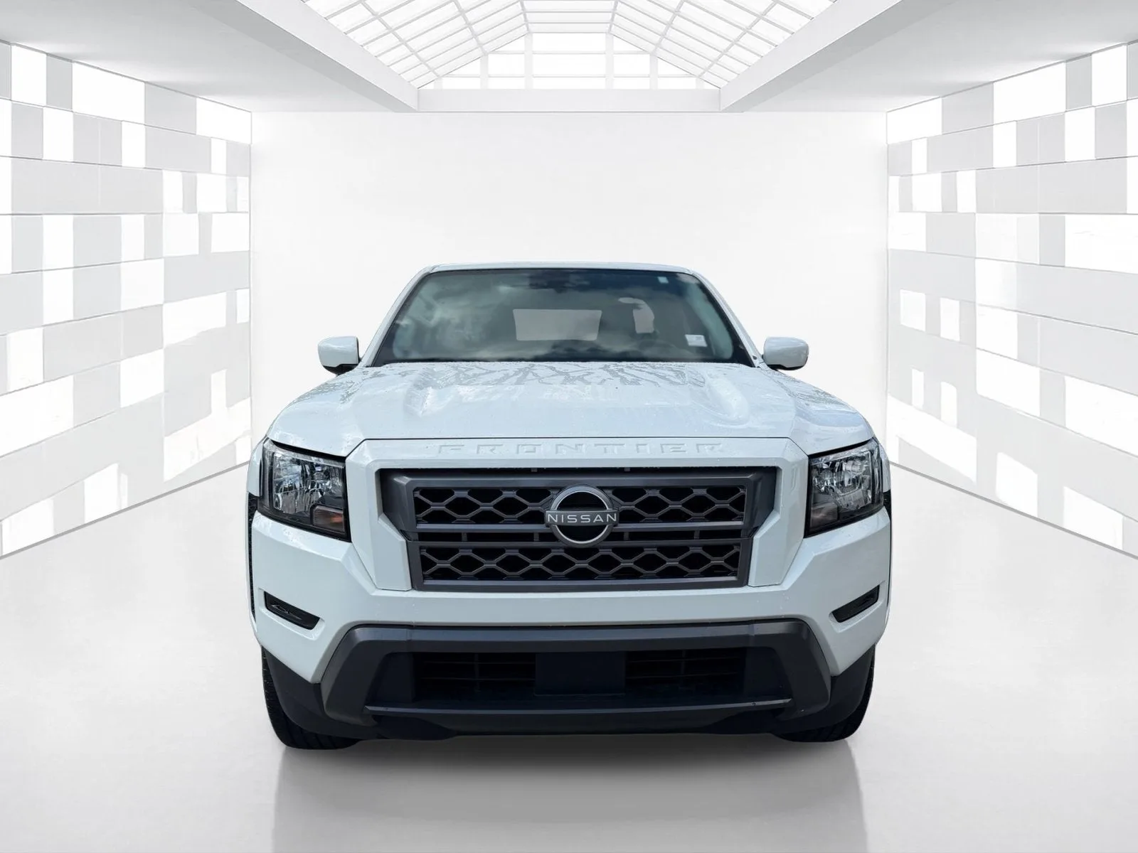 2024 Nissan Frontier Crew Cab SV photo 2