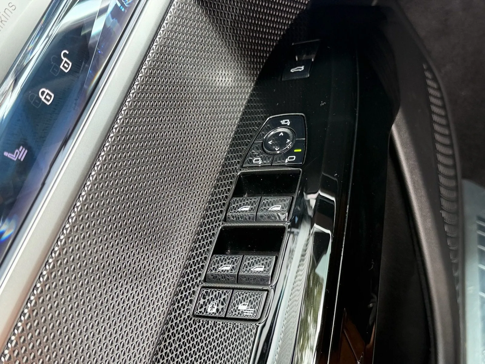 2025 BMW 7 Series 740i xDrive photo 33