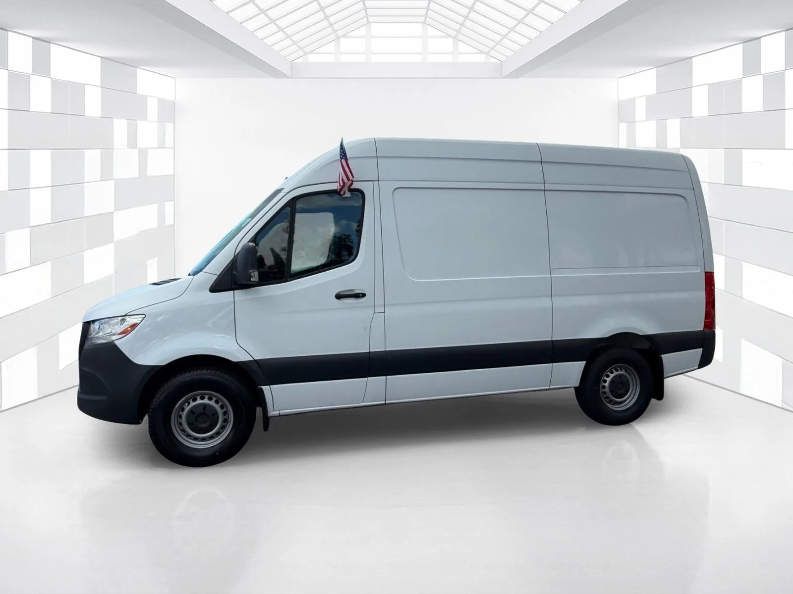 2022 Mercedes-Benz Sprinter Cargo Van Cargo 144 WB photo 4