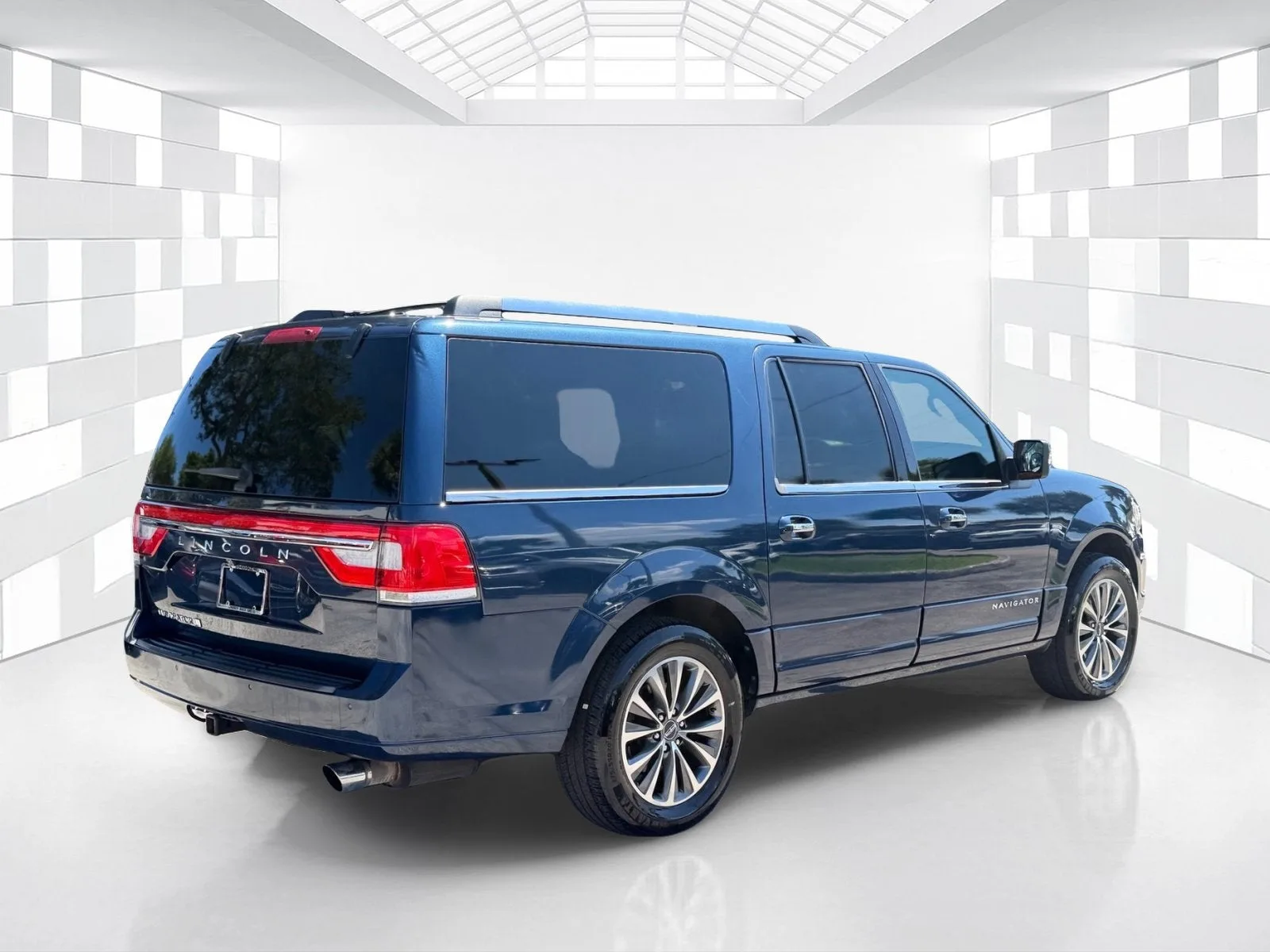 2017 Lincoln Navigator L Select photo 7