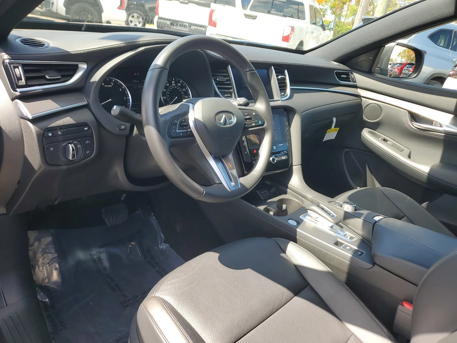 2025 INFINITI QX55 LUXE photo 9