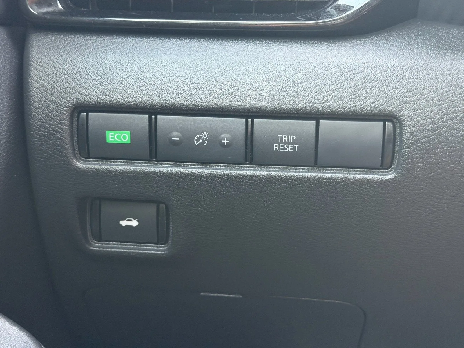 2024 Nissan Sentra SV photo 27