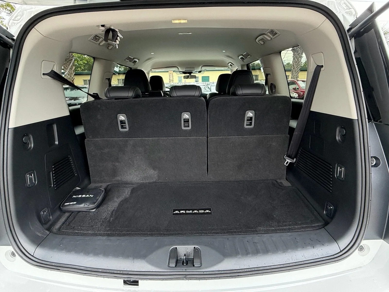 2026 Nissan Armada SV photo 15