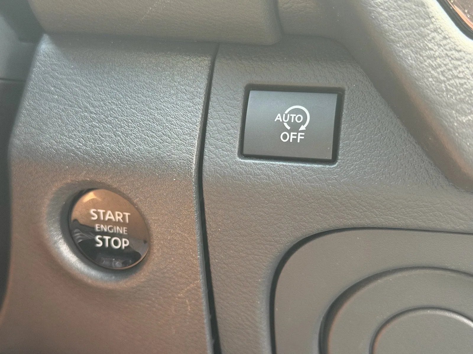 2026 Nissan Frontier Crew Cab PRO-X® photo 28