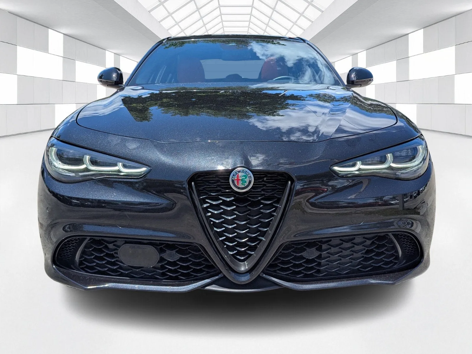 2024 Alfa Romeo Giulia Veloce photo 2