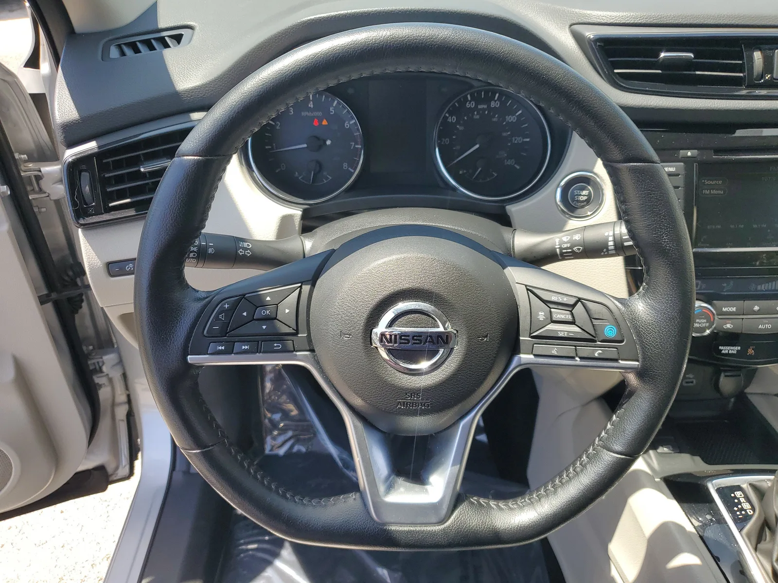 2022 Nissan Rogue Sport SV photo 17