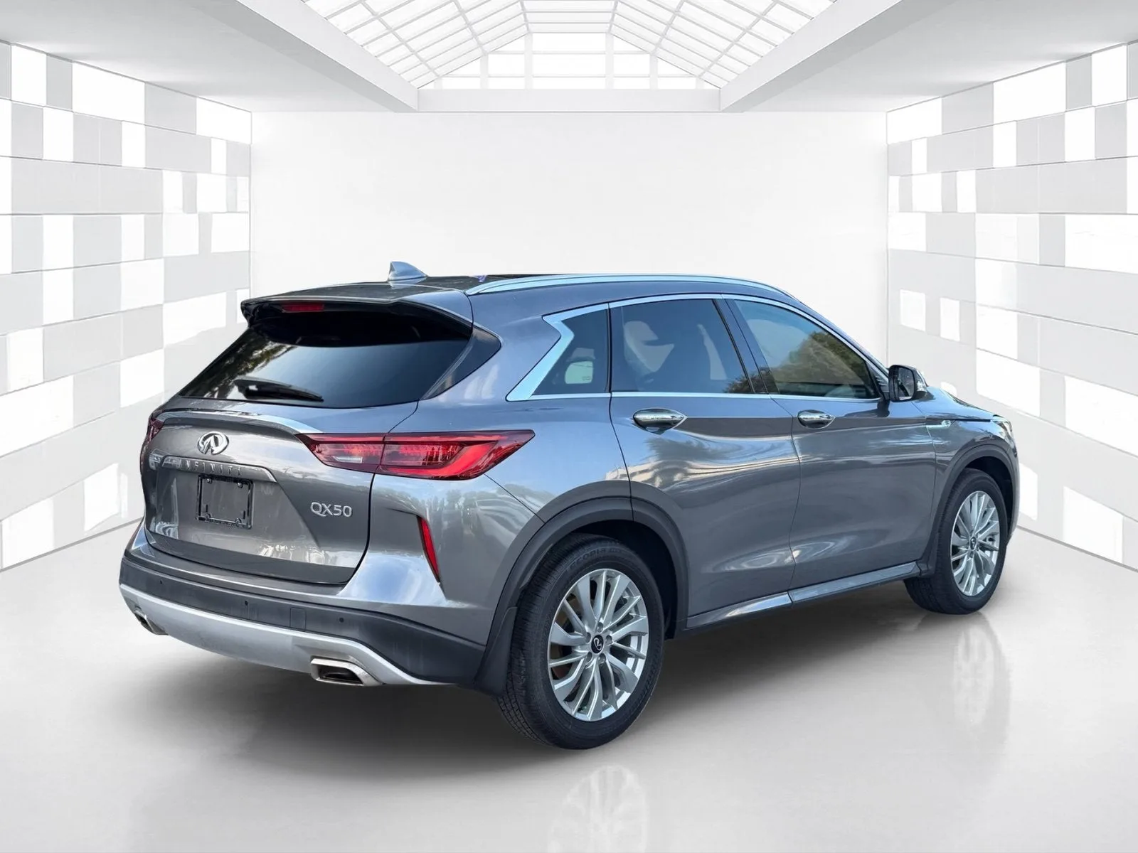 2023 INFINITI QX50 LUXE photo 7