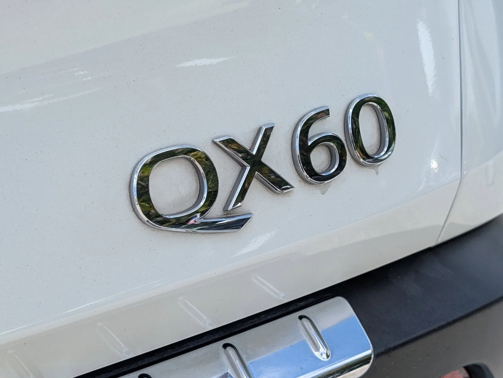 2023 INFINITI QX60 LUXE photo 18