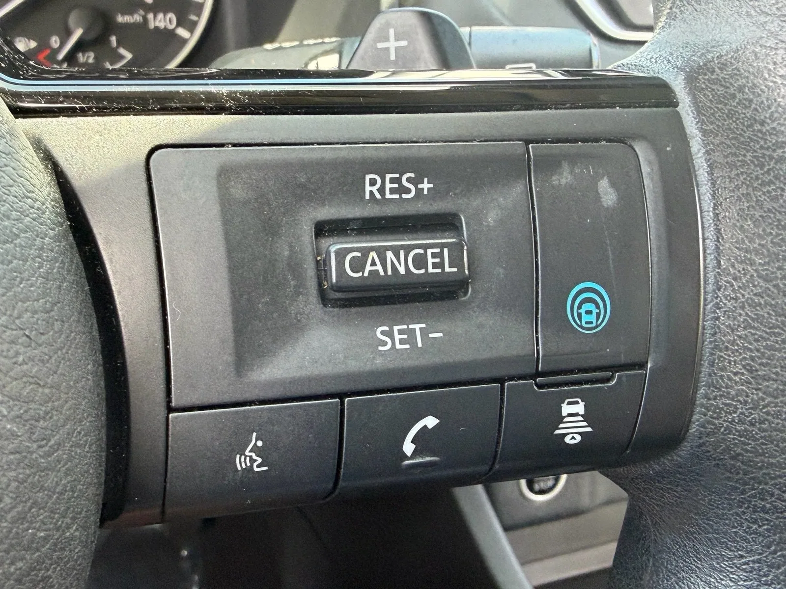 2023 Nissan Rogue SV photo 27