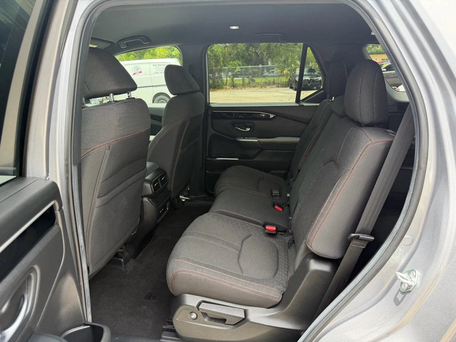 2025 Honda Pilot Sport photo 13