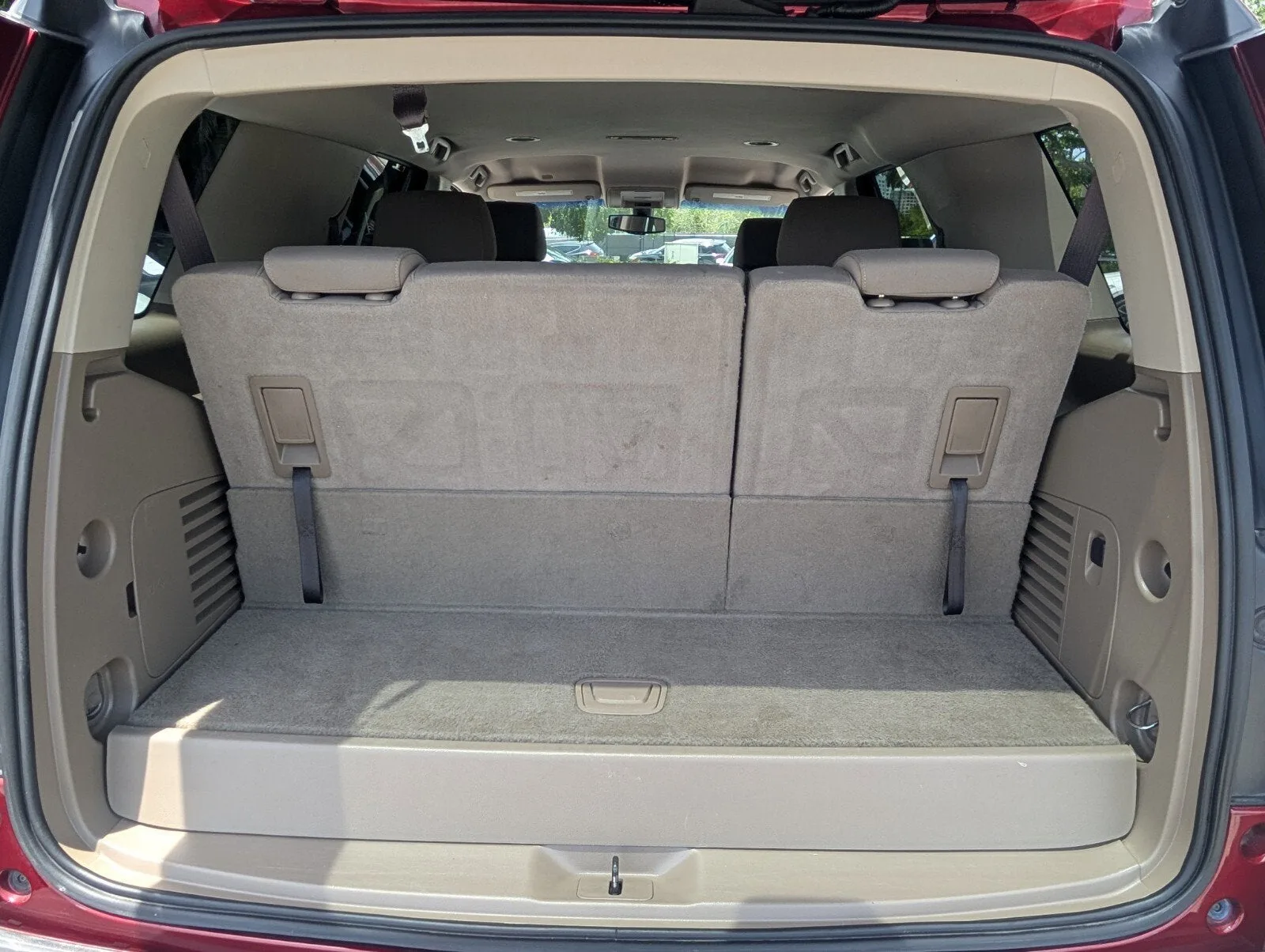 2017 Chevrolet Tahoe LS photo 15