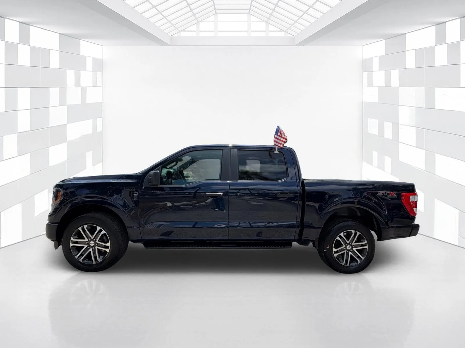 2023 Ford F-150 XL photo 4