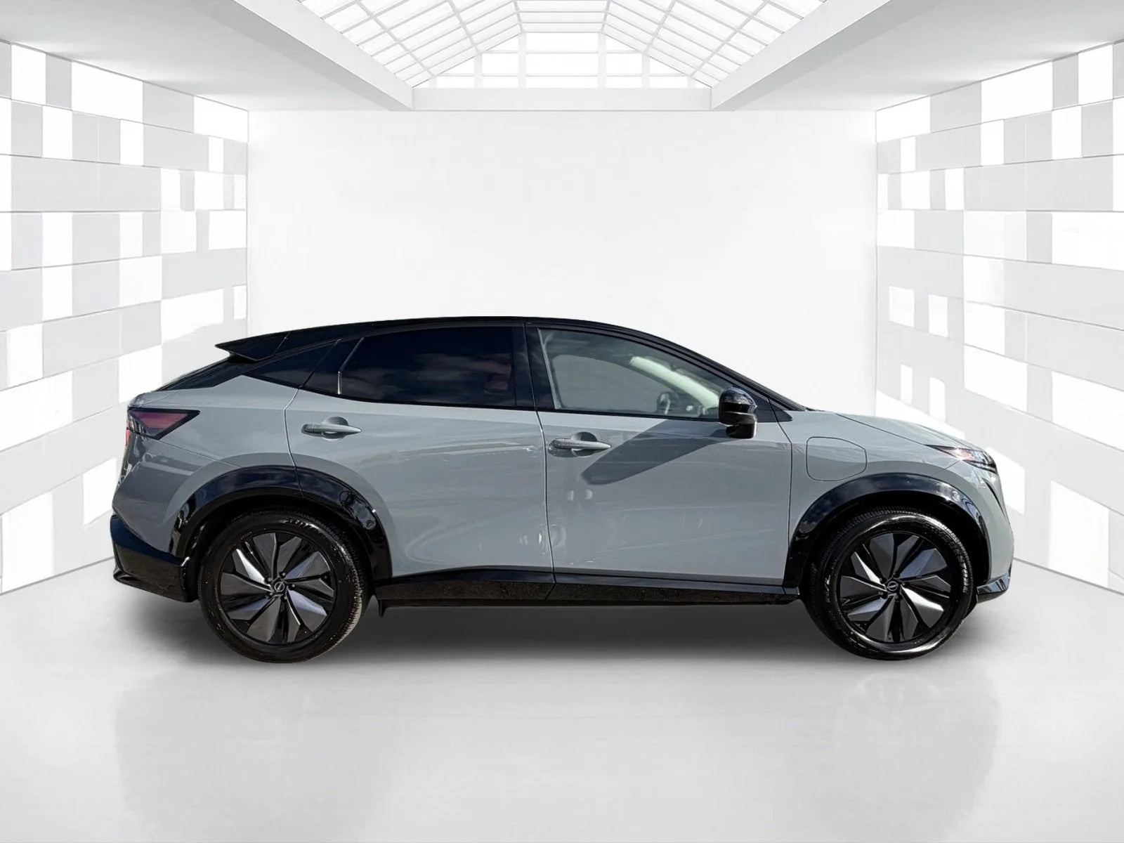 2023 Nissan ARIYA EVOLVE+ photo 8