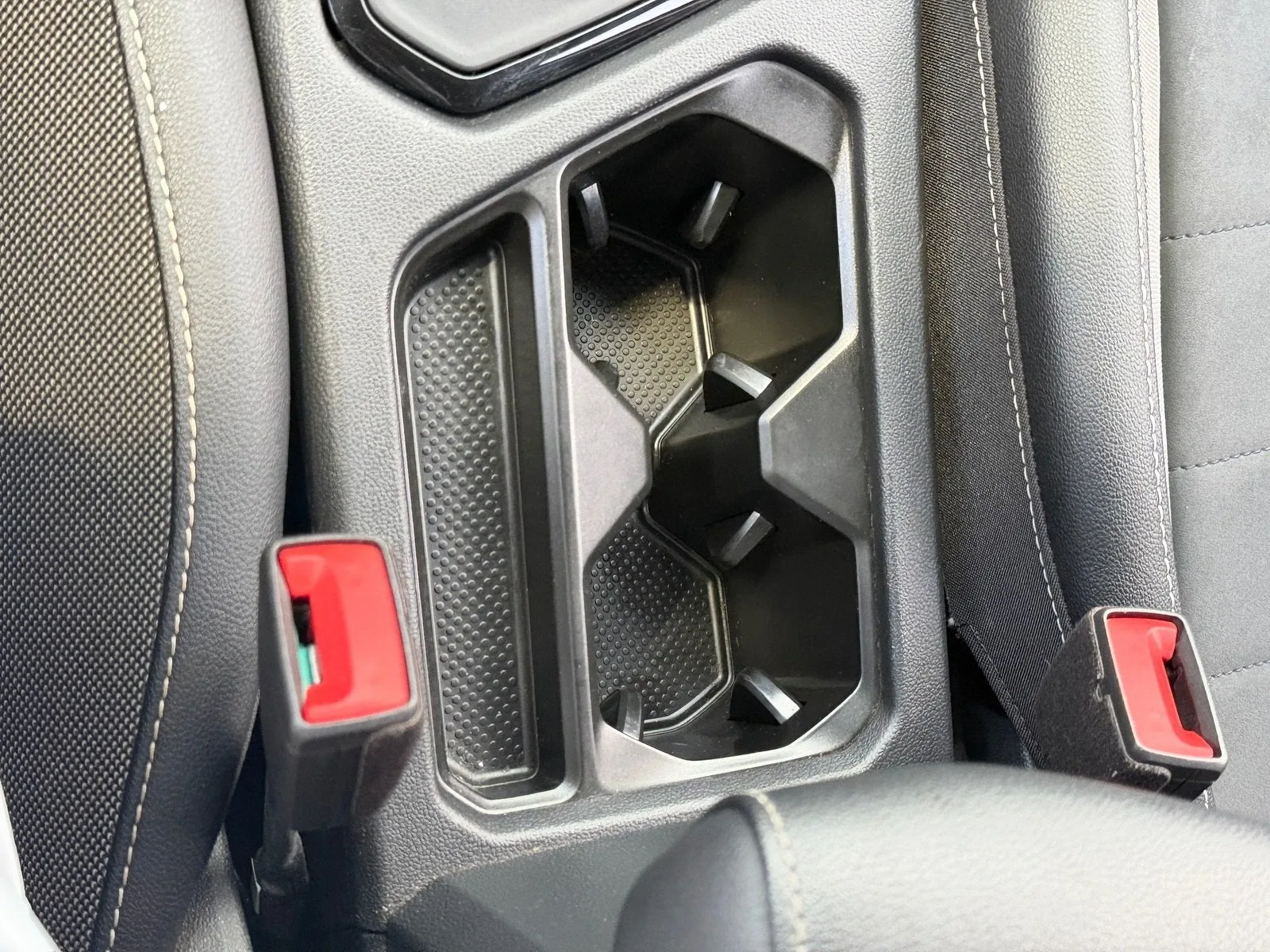 2023 Volkswagen Taos SE photo 28