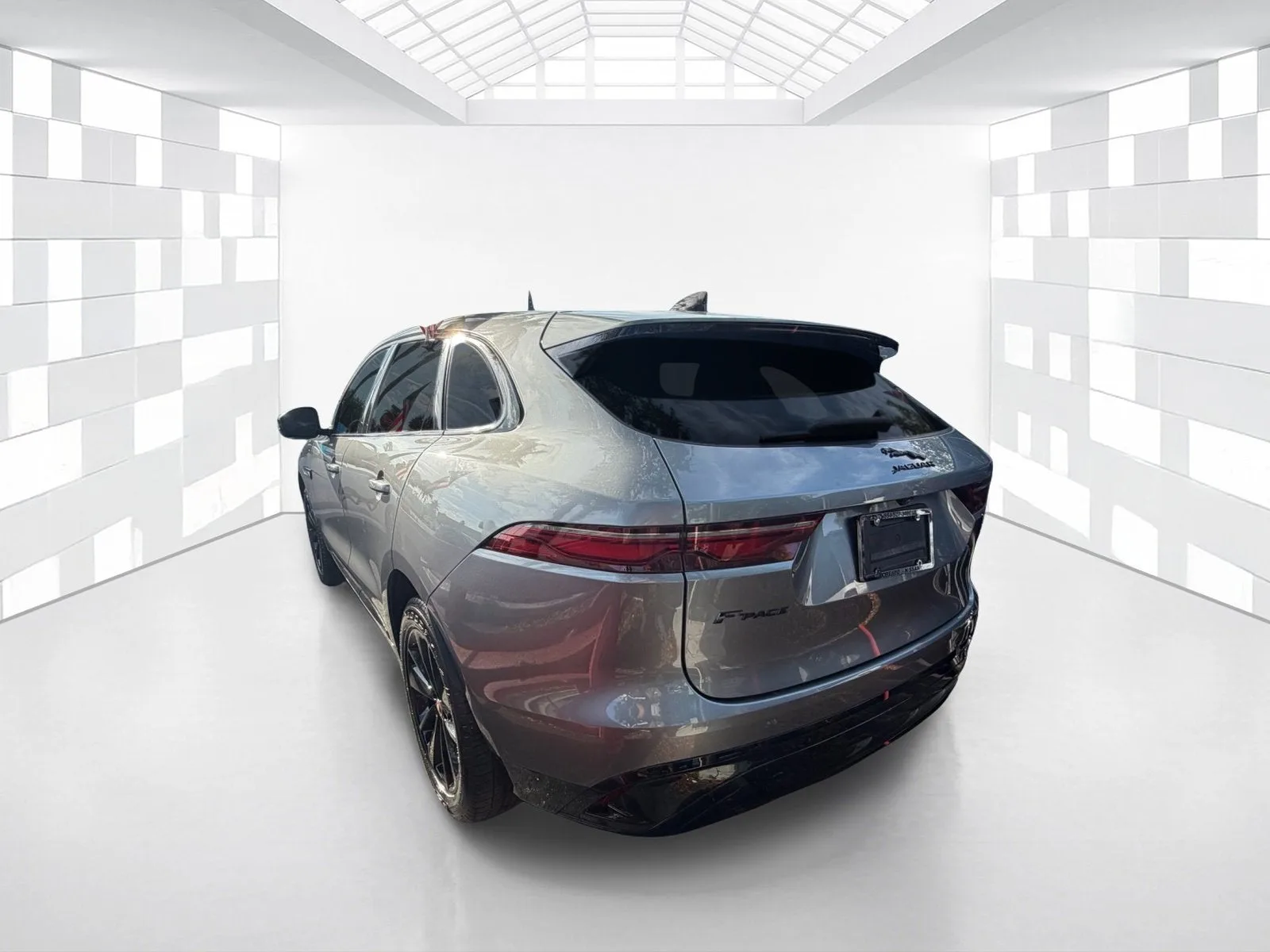 2023 Jaguar F-PACE S photo 3