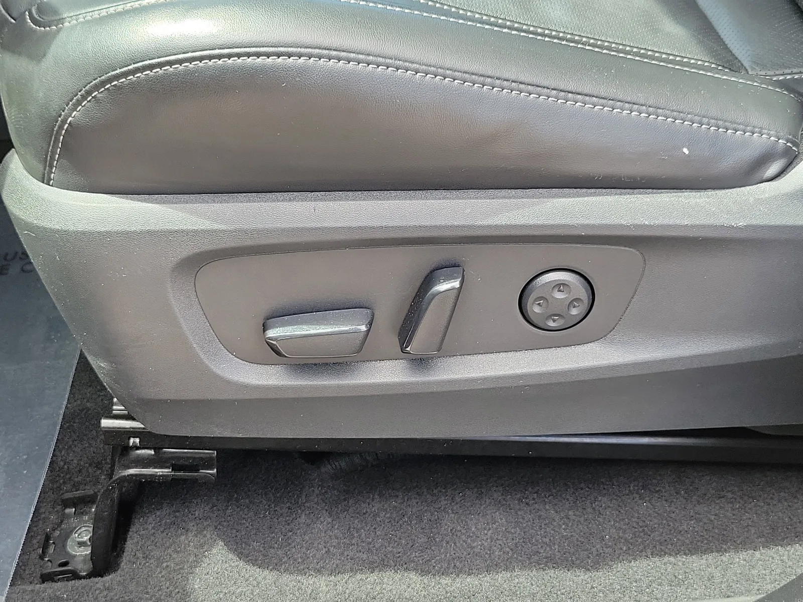 2022 INFINITI QX60 LUXE photo 9