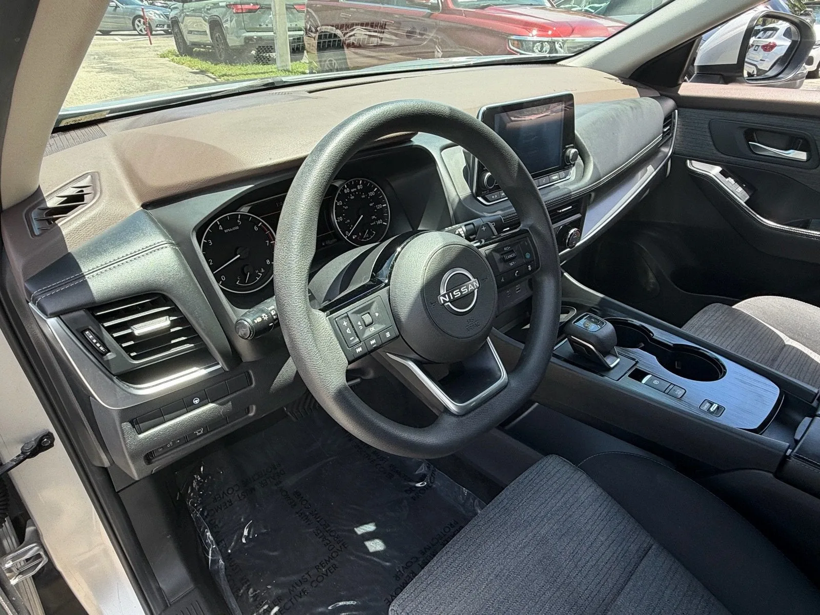 2023 Nissan Rogue SV photo 10