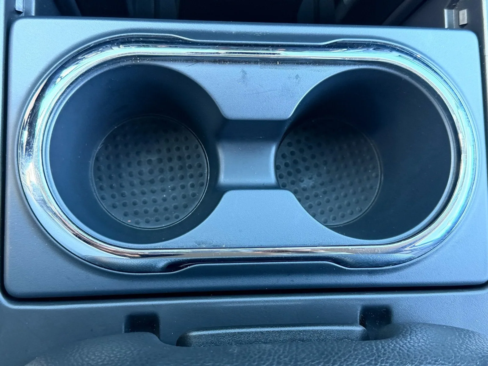 2024 Nissan Titan XD Crew Cab SV photo 30