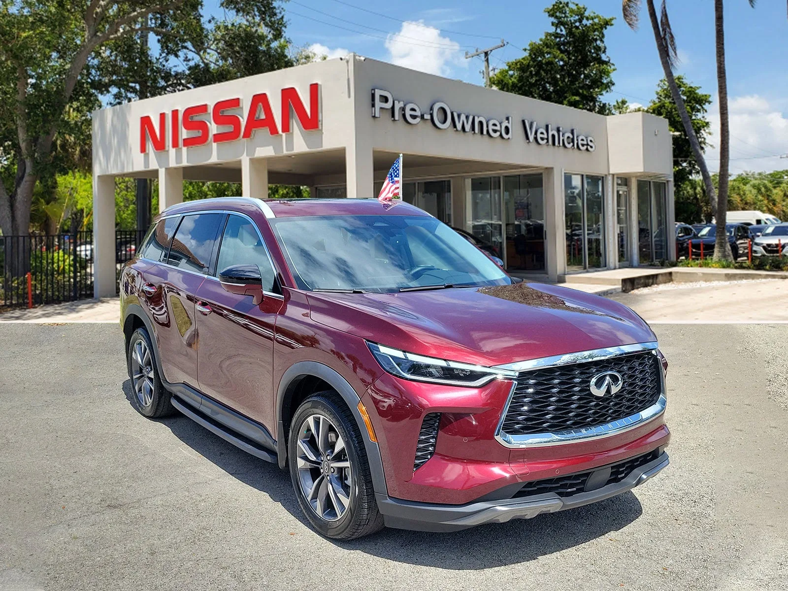 2022 INFINITI QX60 LUXE photo 3