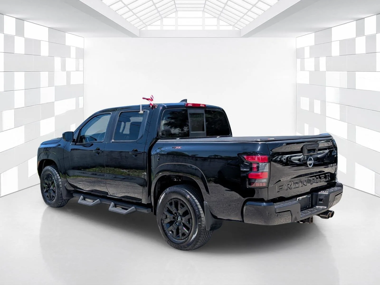 2022 Nissan Frontier Crew Cab SV photo 5