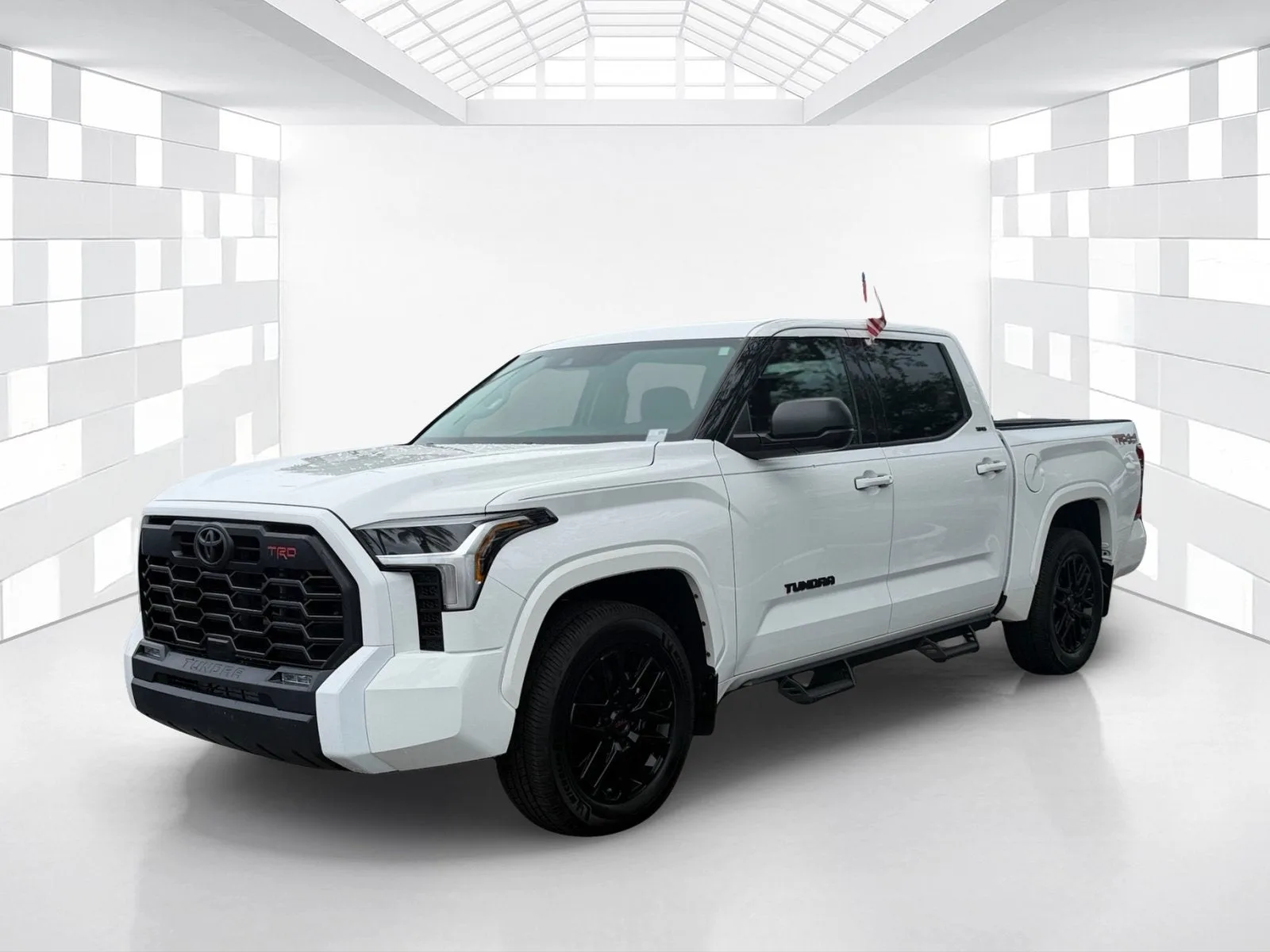 2023 Toyota Tundra 4WD SR5 photo 3